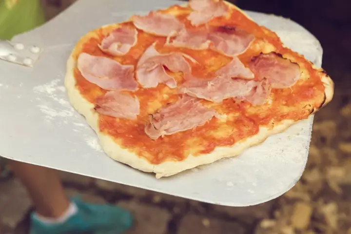 Pizza wood fired — Restaurant & Cafe, Lahore