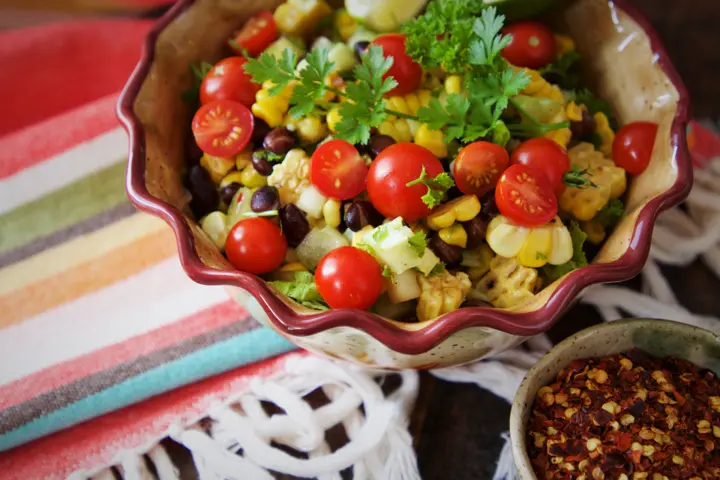 Fresh salad bowl — Restaurant & Cafe, Lahore
