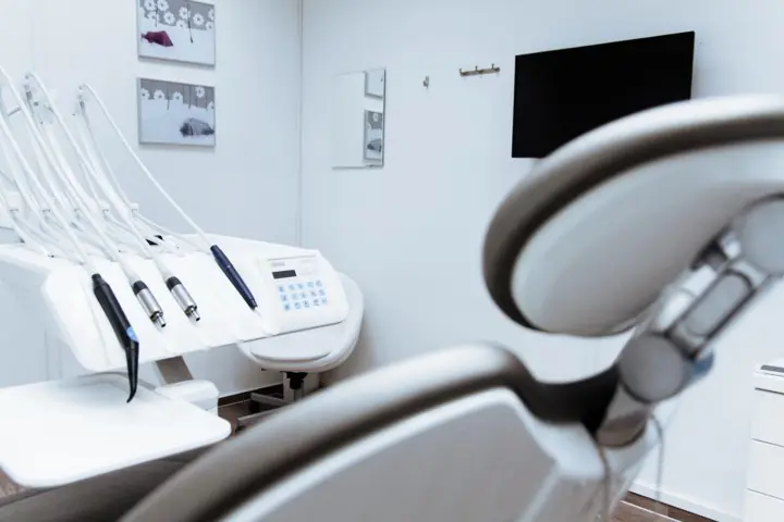 Dentist — Clinic & Dental, Lahore