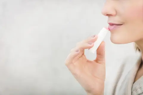 Long-Wear Matte Lipstick